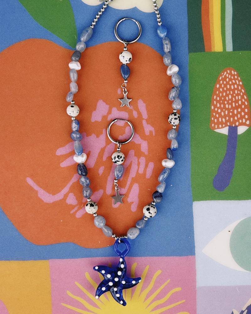 pack de collar con dije de vidrio soplado y pendientes de acero y piedras, super artesanal y únicos