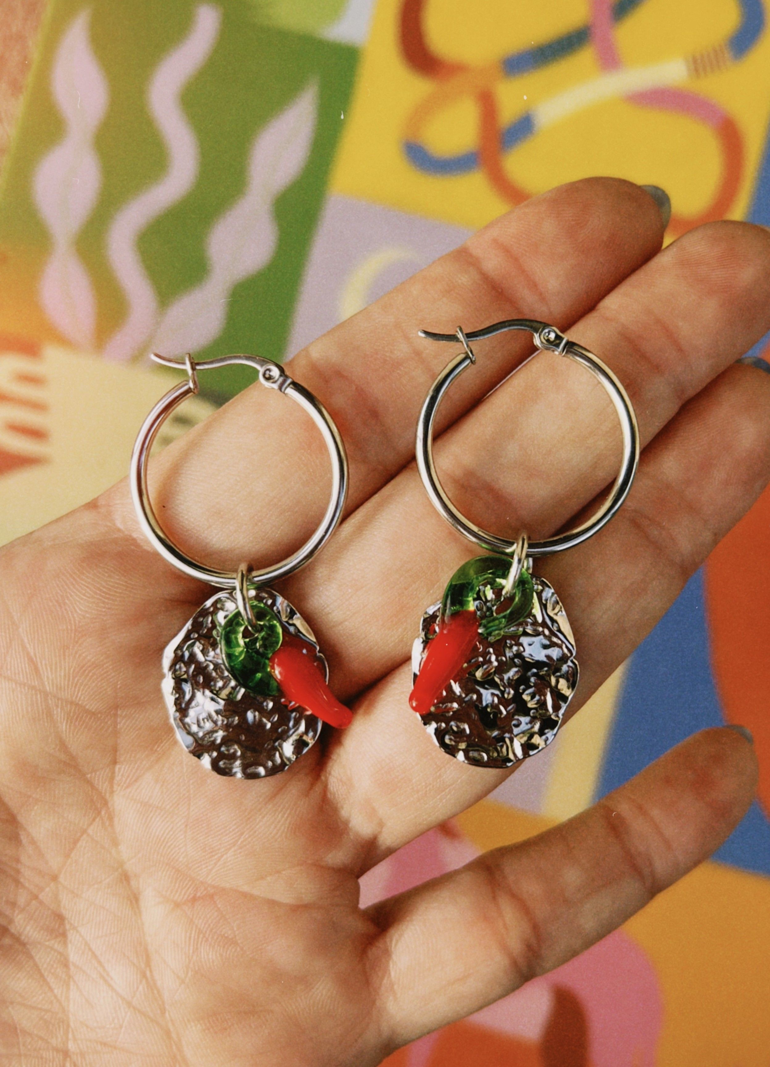 pendientes de acero inoxidable con dijes de vidrio y acero