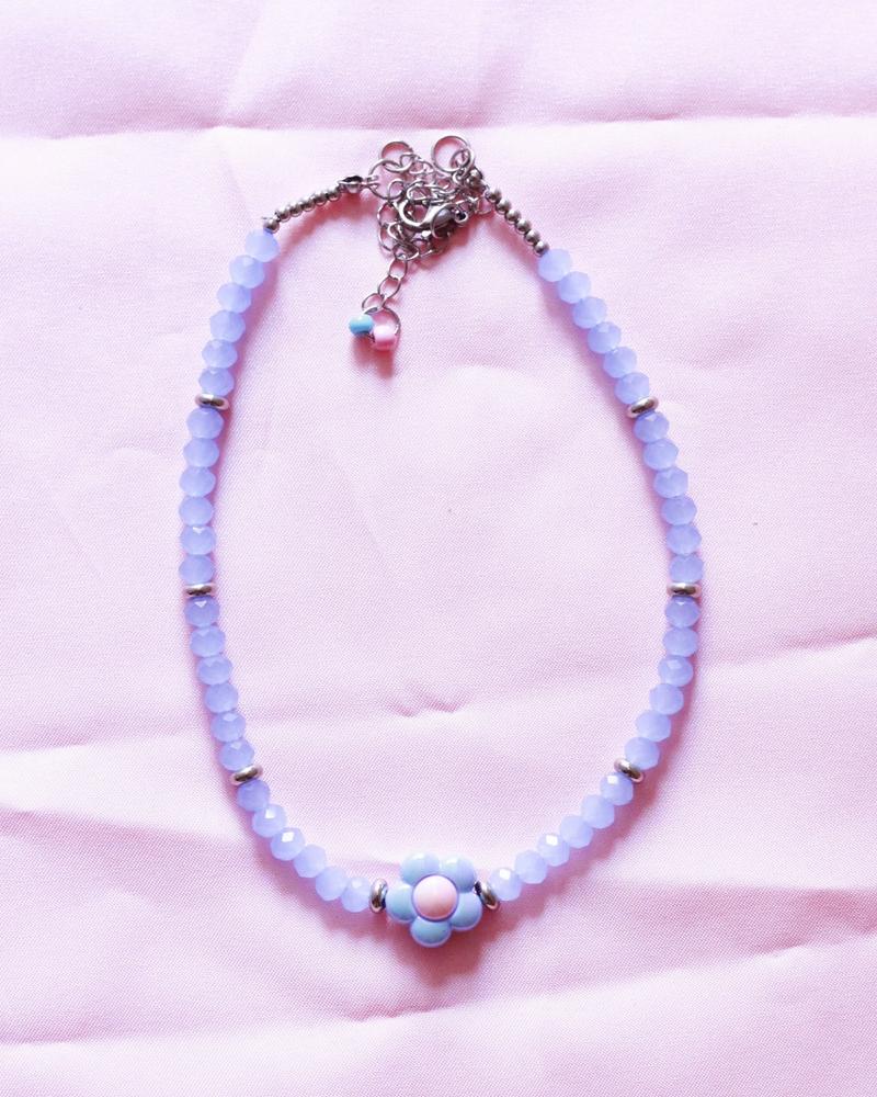 collar de cristal de roca celeste y acero inoxidable