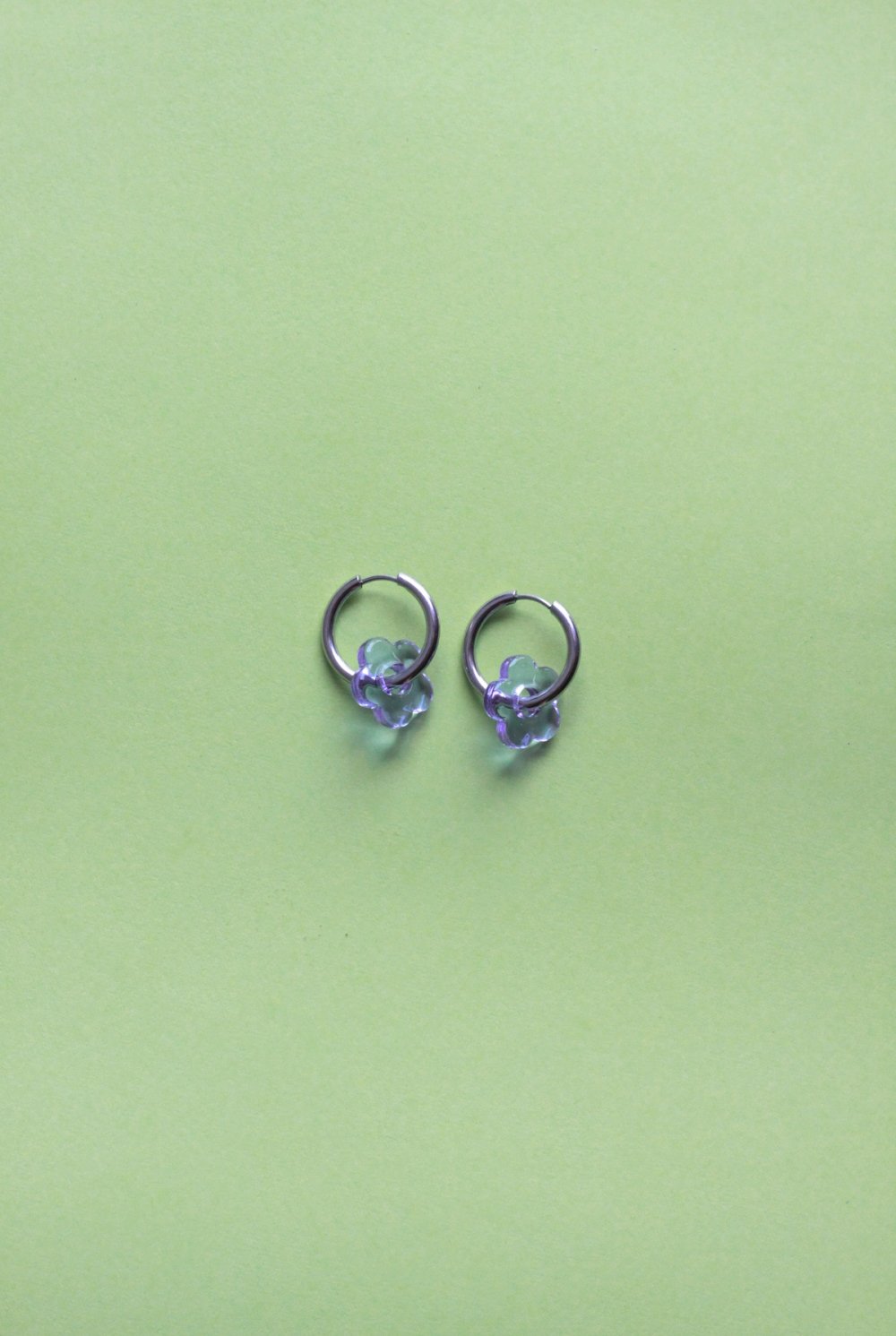 pendientes de acero inoxidable con flor lila