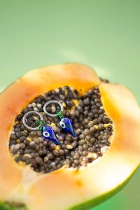 Pendientes de chilli azul de vidrio