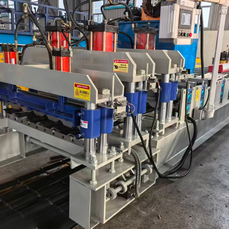 Roofing Sheet Roll Forming Machine 4