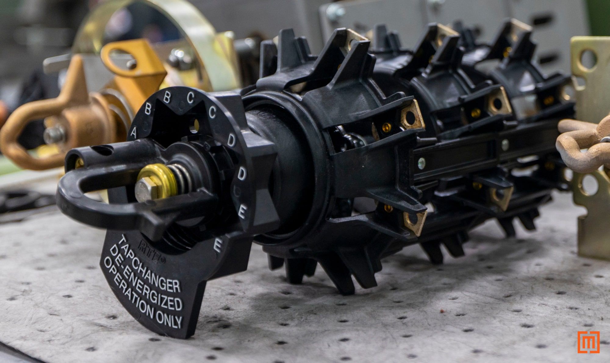 Transformer Tap Changers & Voltage Adjustment Taps