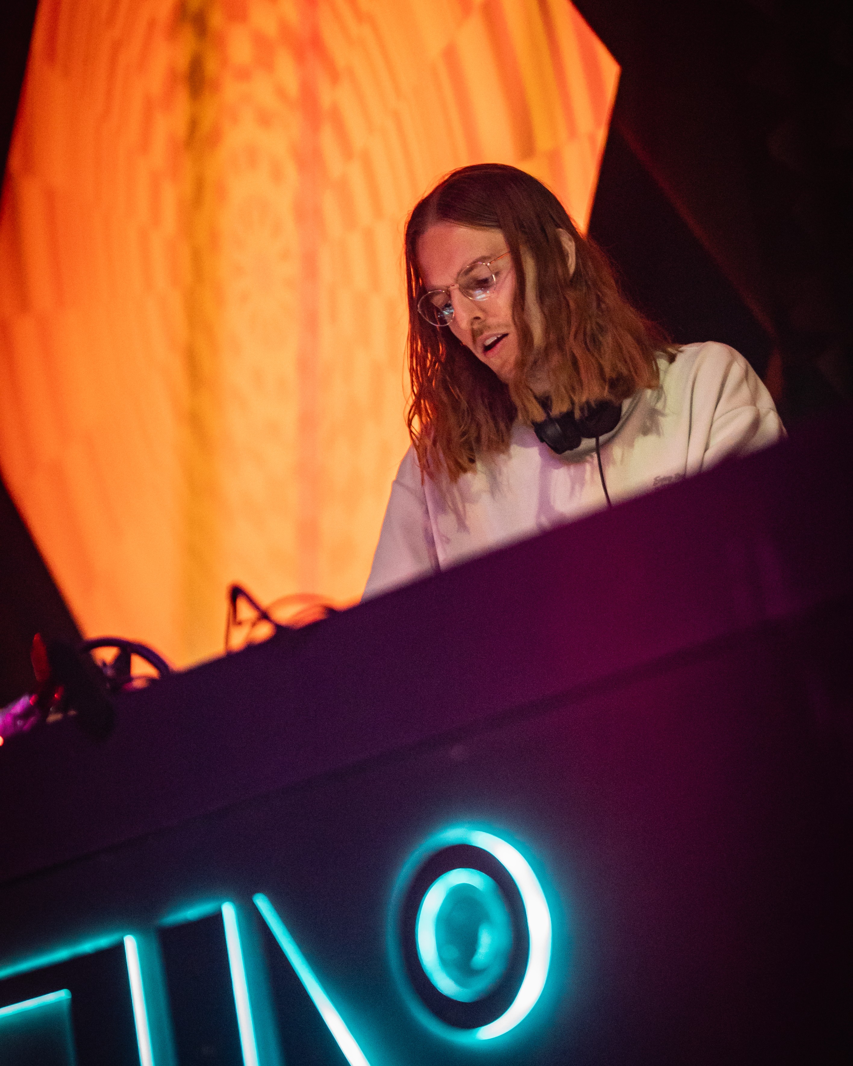 Ethera press photo