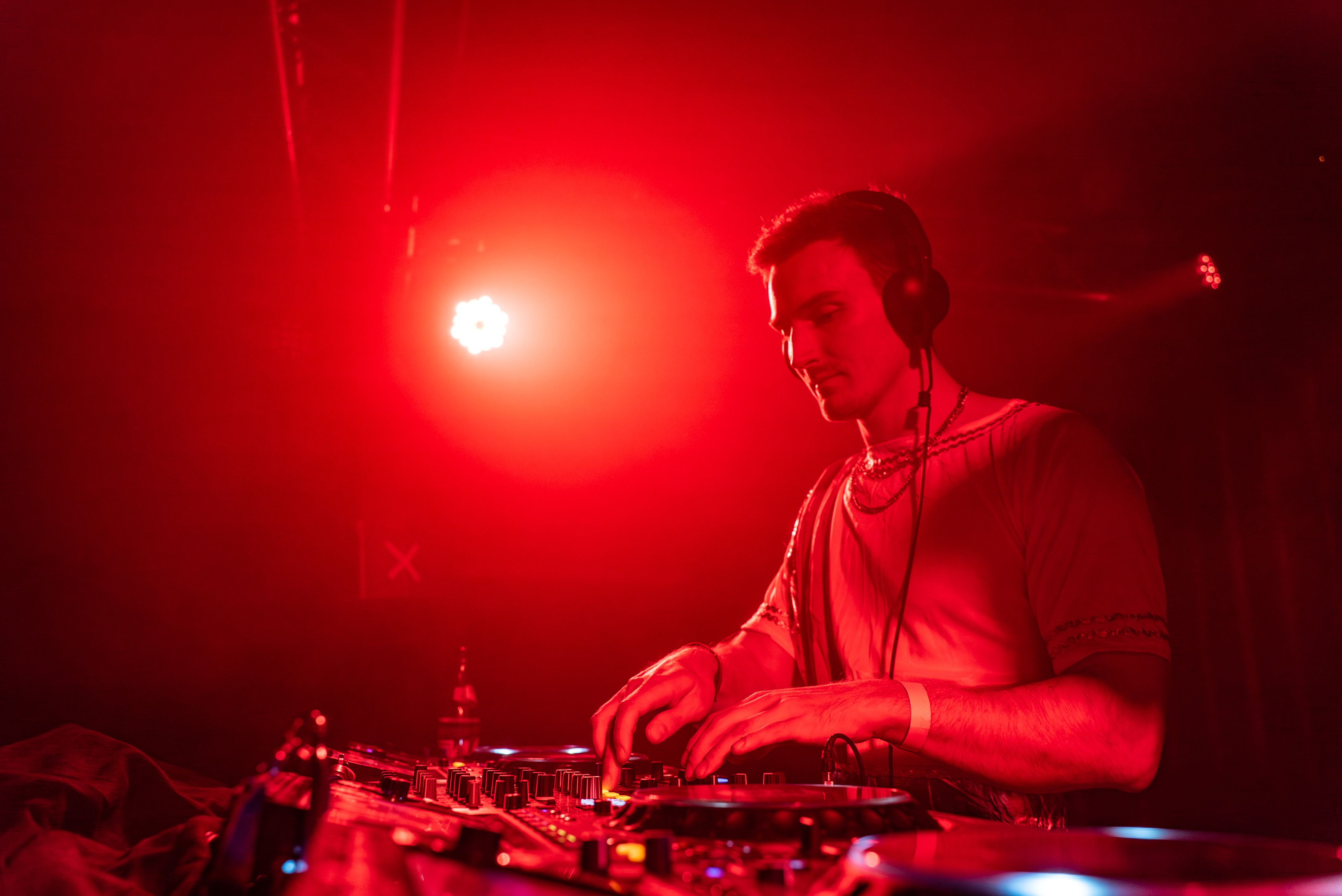 Dubshroud performing at Bassiopeia