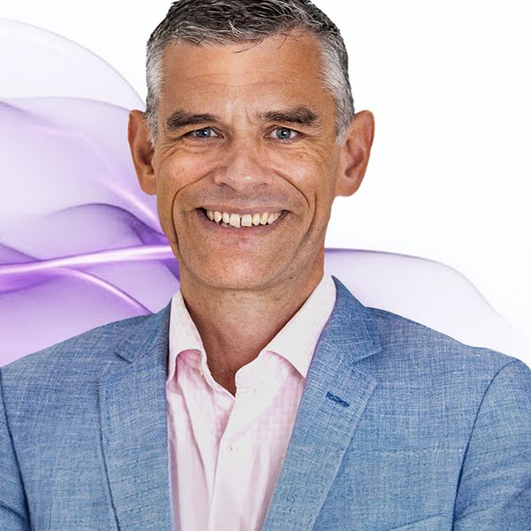 Portrait of Prof. Jarad Martin