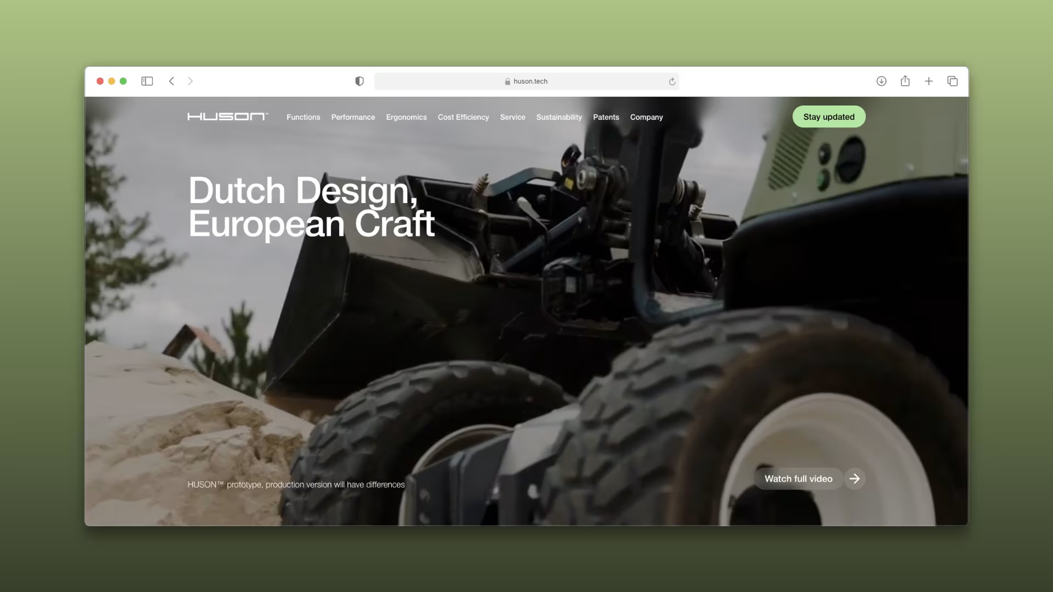 Homepage van huson.tech met de elektrische machine in actie