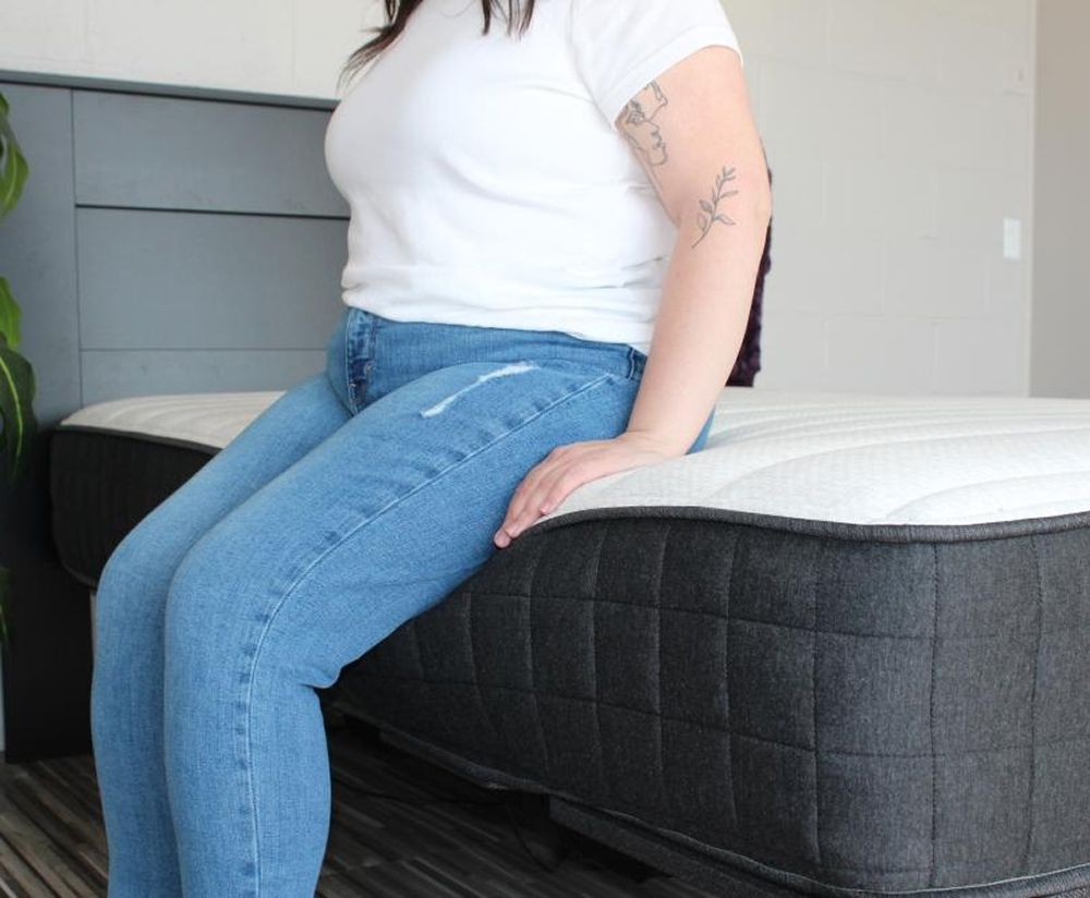 Big Fig vs Helix Plus Mattress: Design