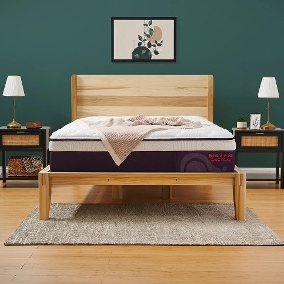 Big Fig's Hybrid Memory Foam Mattress Is Available In Queen Size.