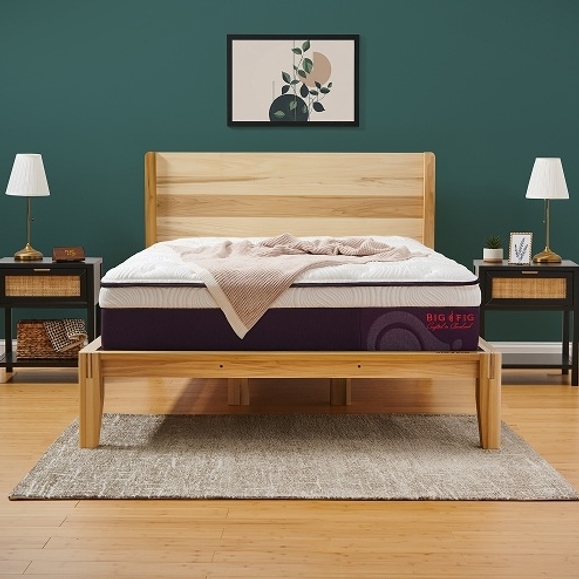 Big Fig's Hybrid Memory Foam Mattress Is Available In Queen Size.