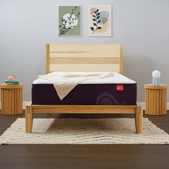 Big Fig's Classic Mattress Is Available In Full Size.