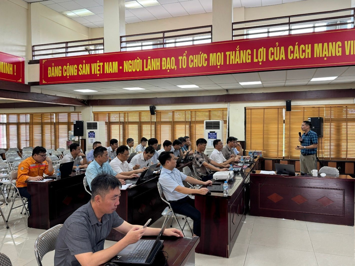 ITD-HUST Lab accompanies PPC in training AI applications in monitoring and diagnosing industrial equipment
