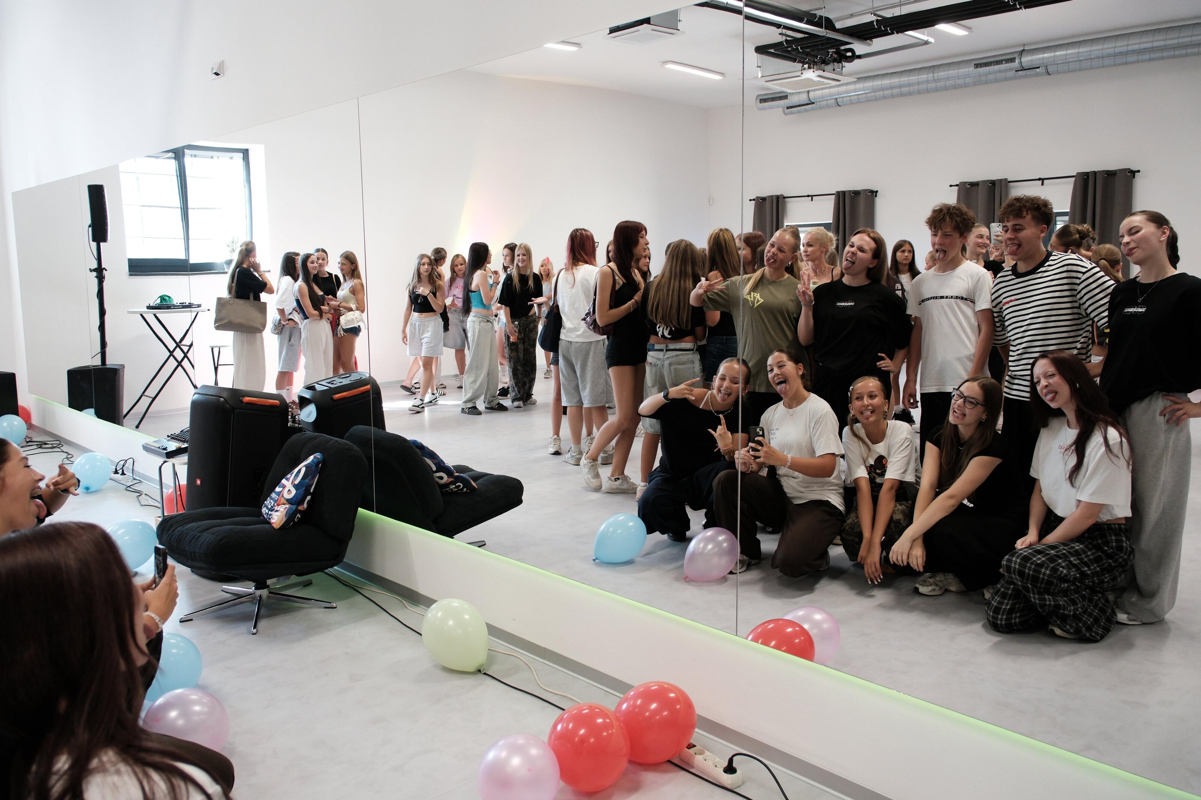 STUDIO OPENING + WESLEY WORKSHOP