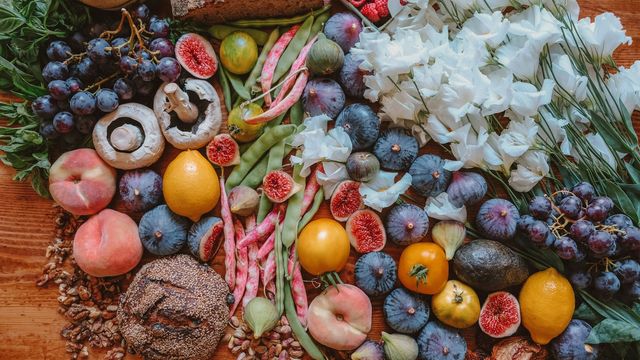 The Ultimate Guide to Macronutrients: Balancing Carbs, Proteins, and Fats.