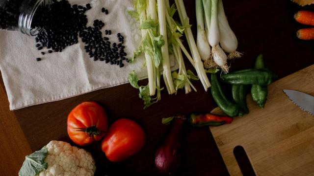 The Best Foods to Lower Blood Sugar: An Indian Dietitian's List