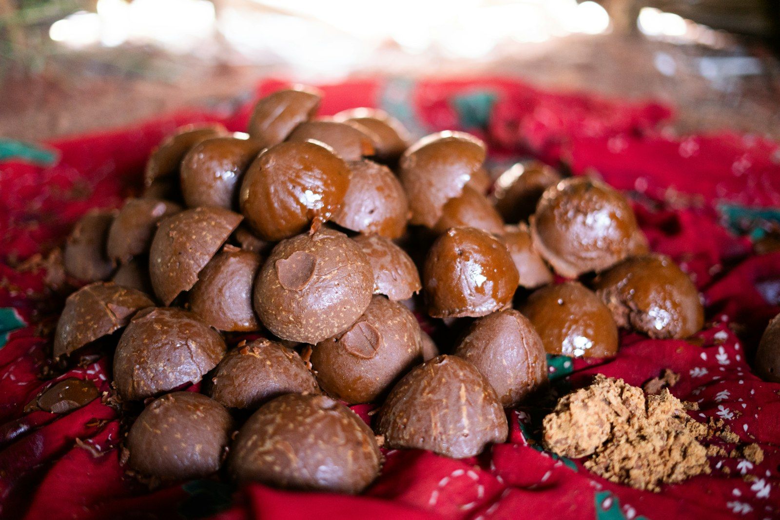 Jaggery vs Sugar: Is Gur Really a Healthier Alternative?