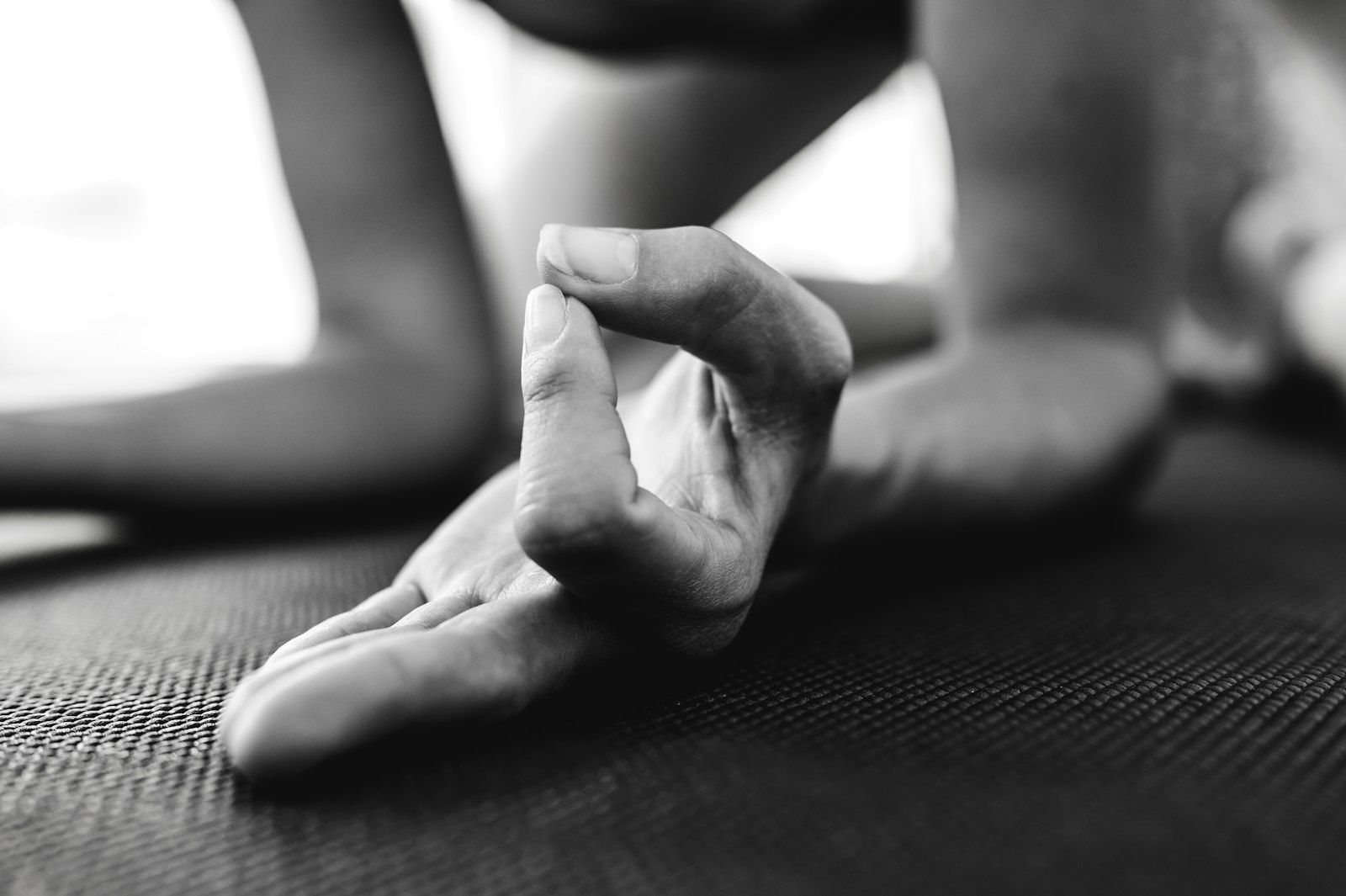 What are the benefits of Prithvi mudra?