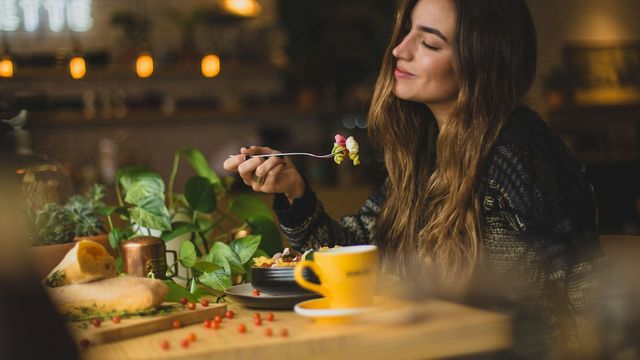Emotional Eating: A Clinical Nutritionist's Approach