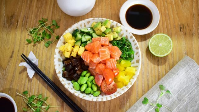 TOFU AND BEAN SPROUT SALAD