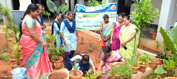 Eco Club & Environment - Photo 252a7fe7-41b5-48db-bd0b-ce7861ebb5ad