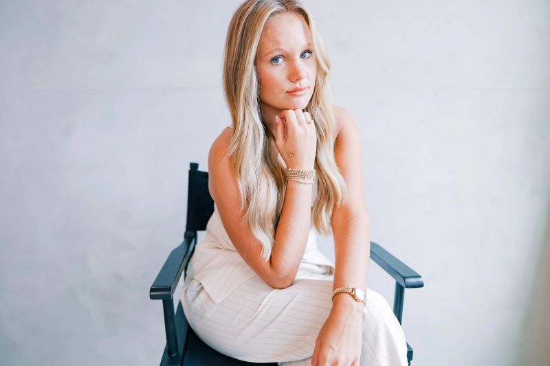 Abby  photograph 15