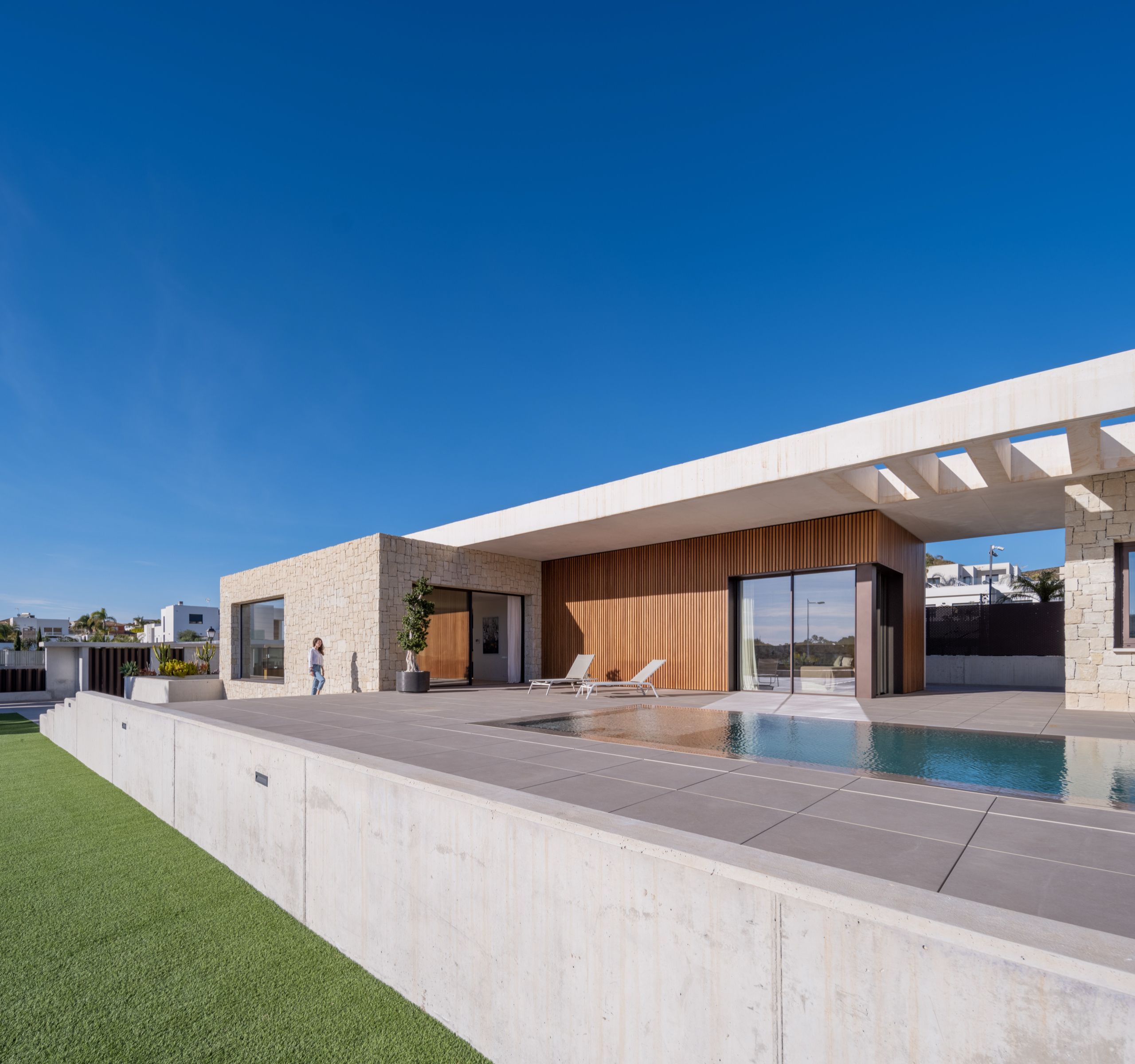 STONE HOUSE - Imagen 20