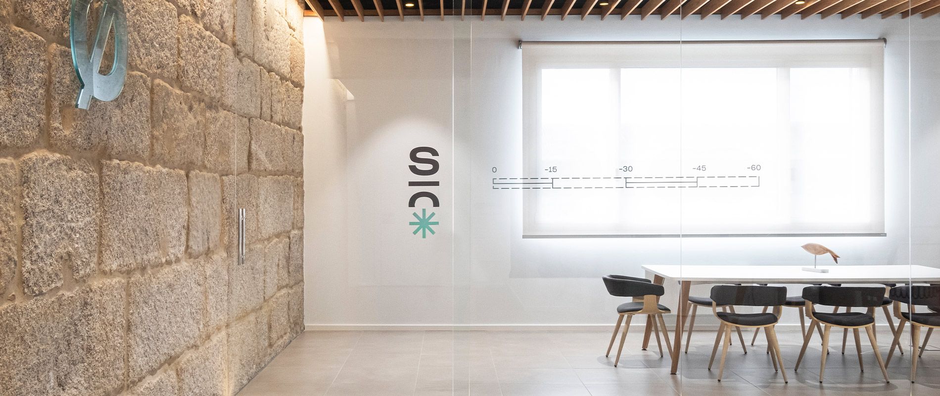 Office by the Sea - Imagen 2