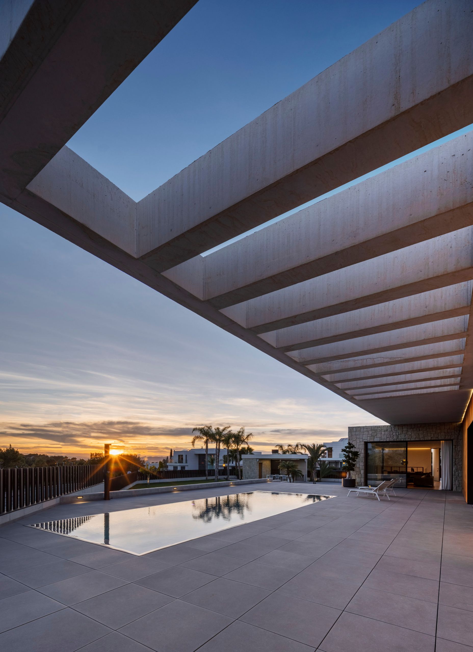 STONE HOUSE - Imagen 6