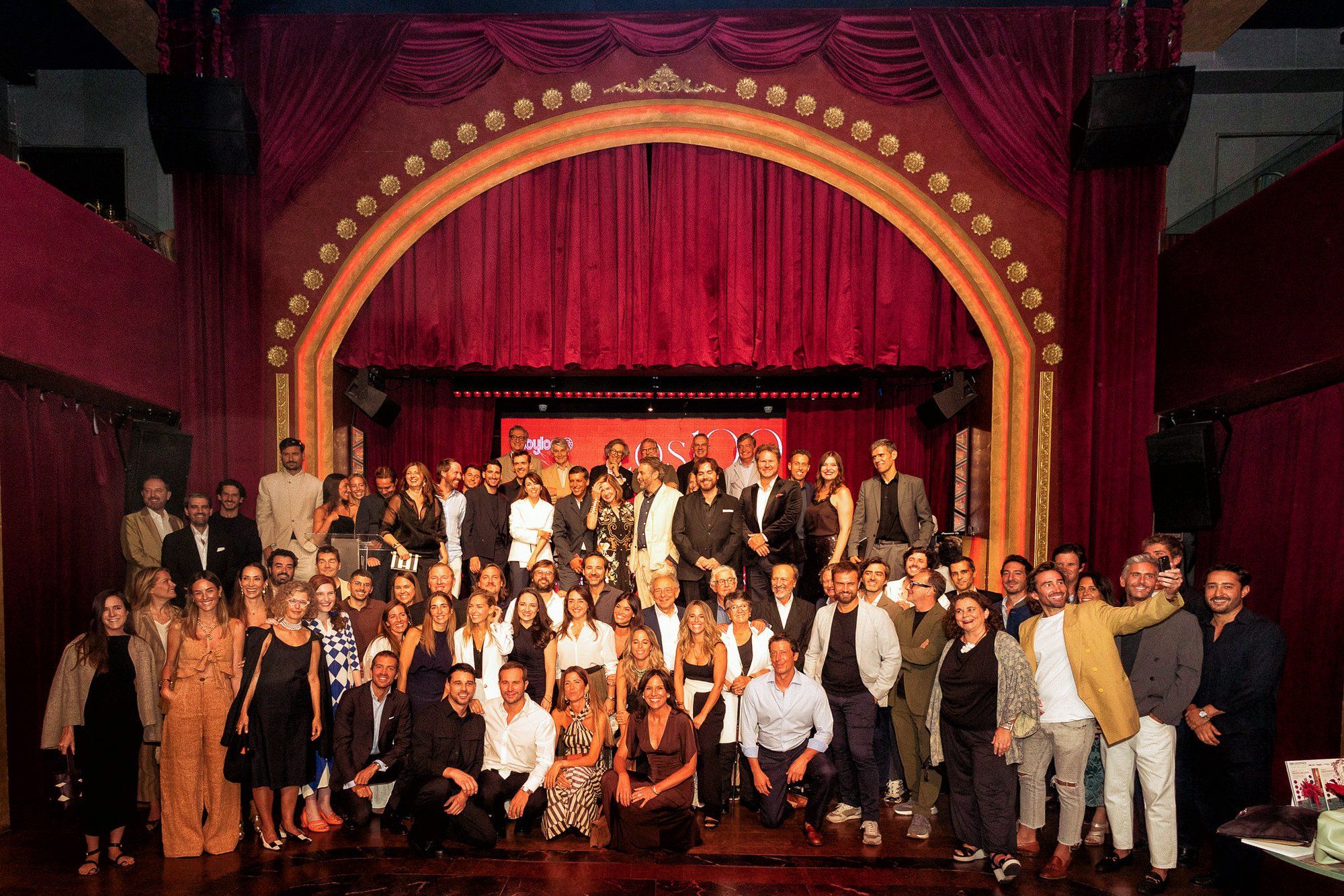 A NIGHT OF LIONS - Imagen 2