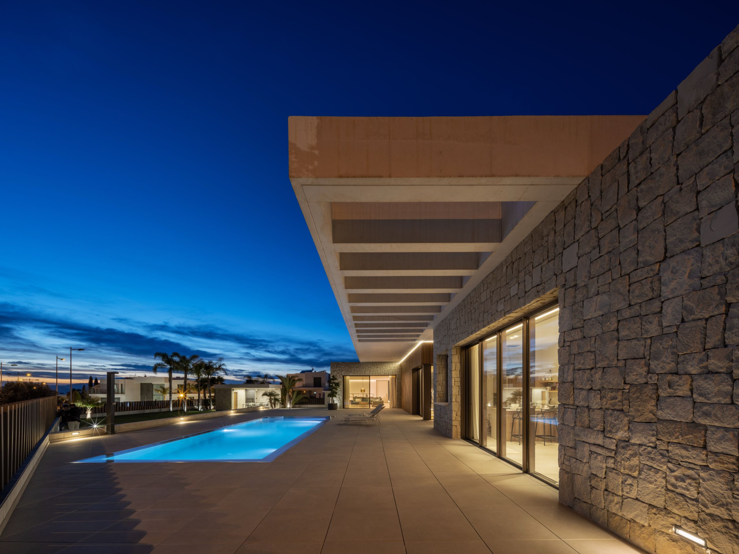 STONE HOUSE - Imagen 25