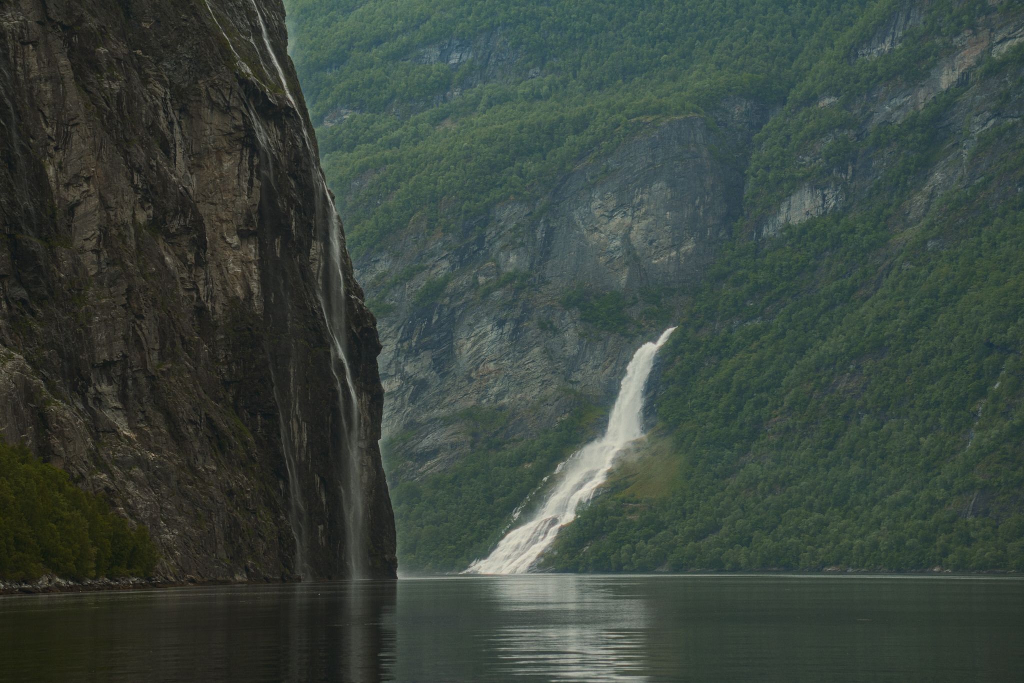 Drive the fjords in Norway by electric Porsche Taycan | 62 Nord