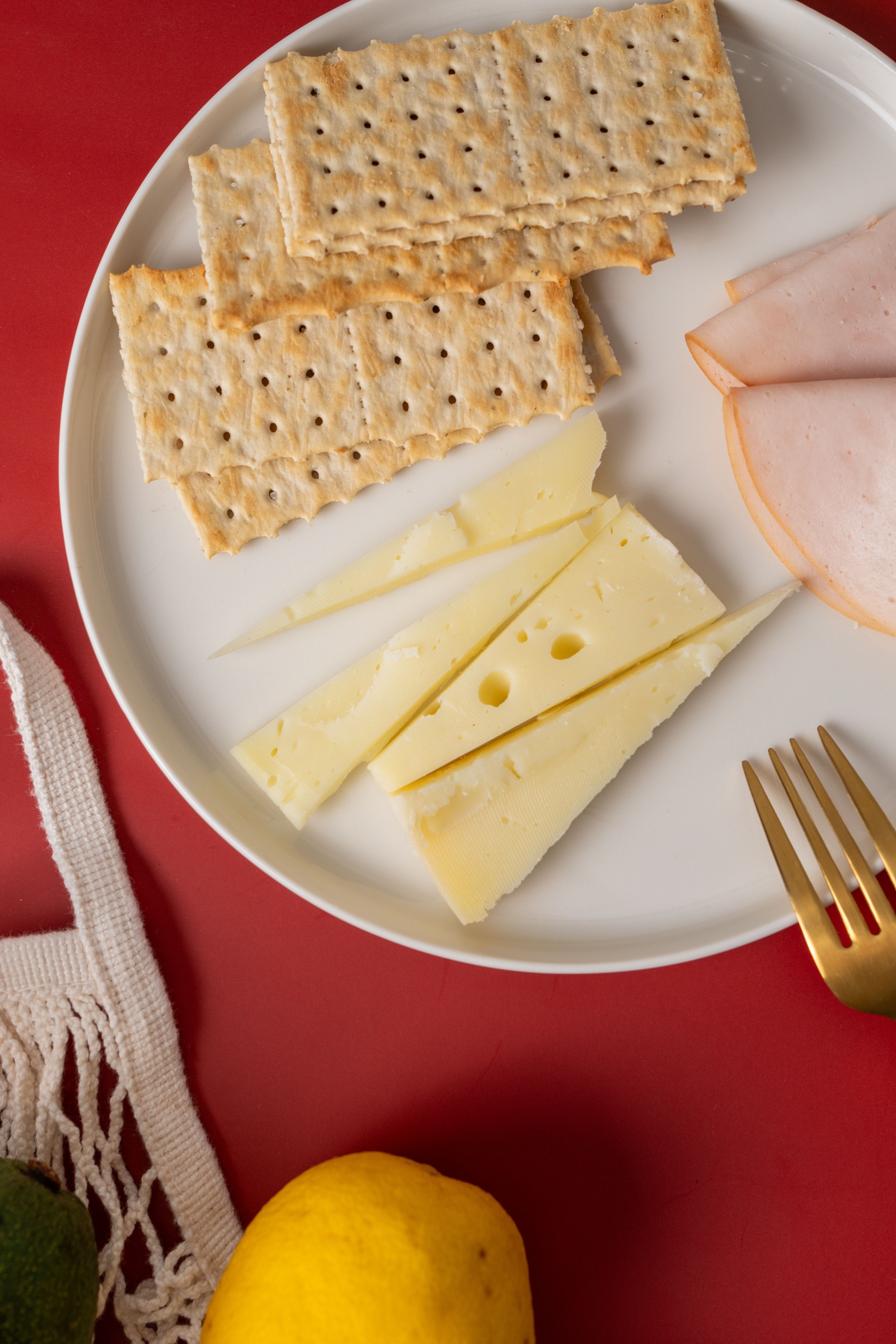 Whole Grain Crackers with Cheese