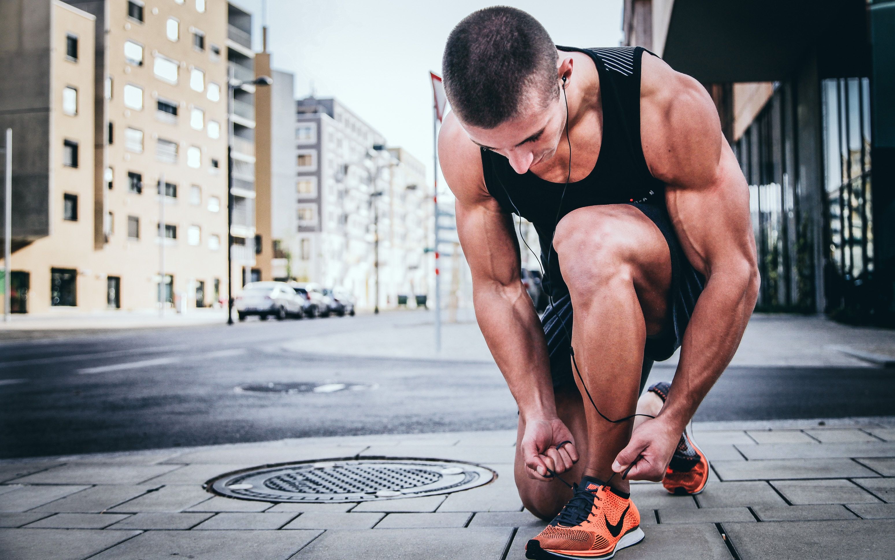 Bodybuilder running