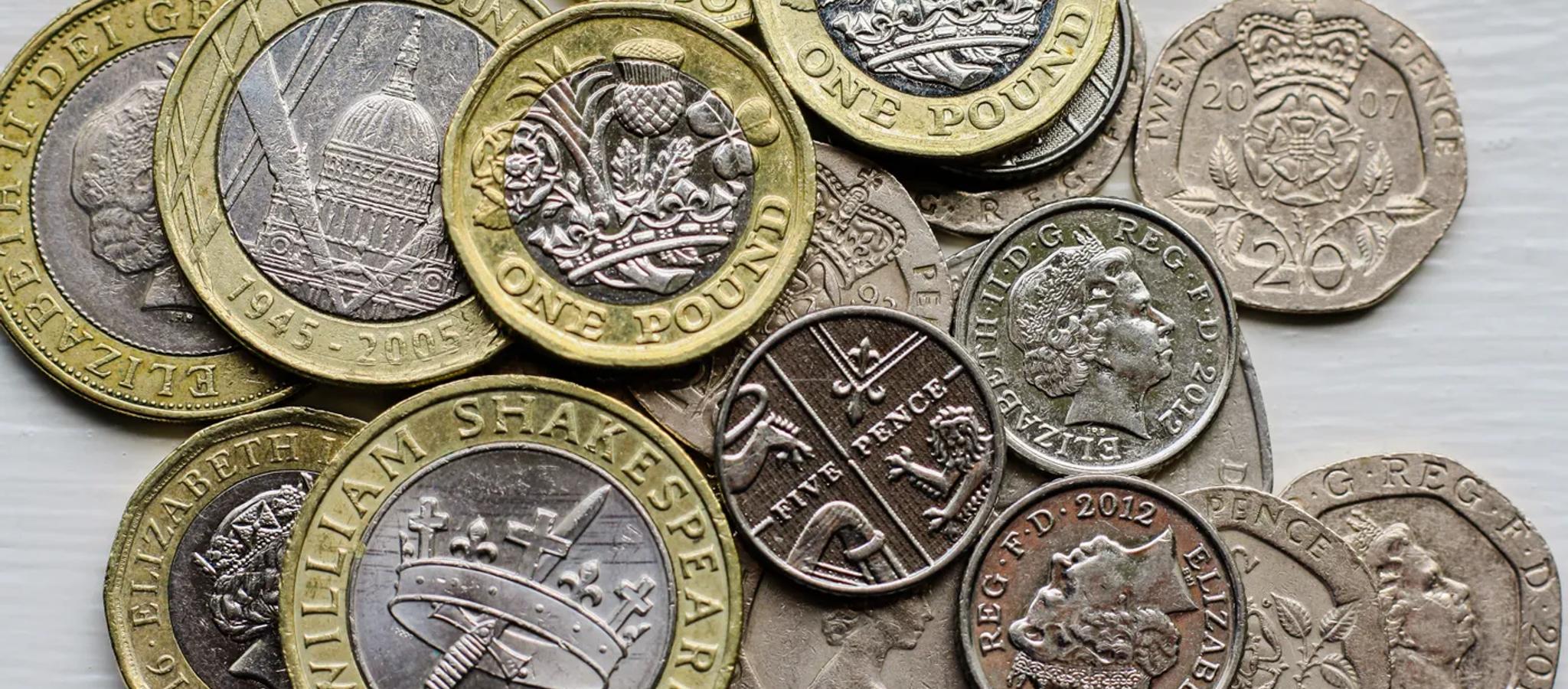 What Are Pensionable Earnings in the UK? + How to Calculate