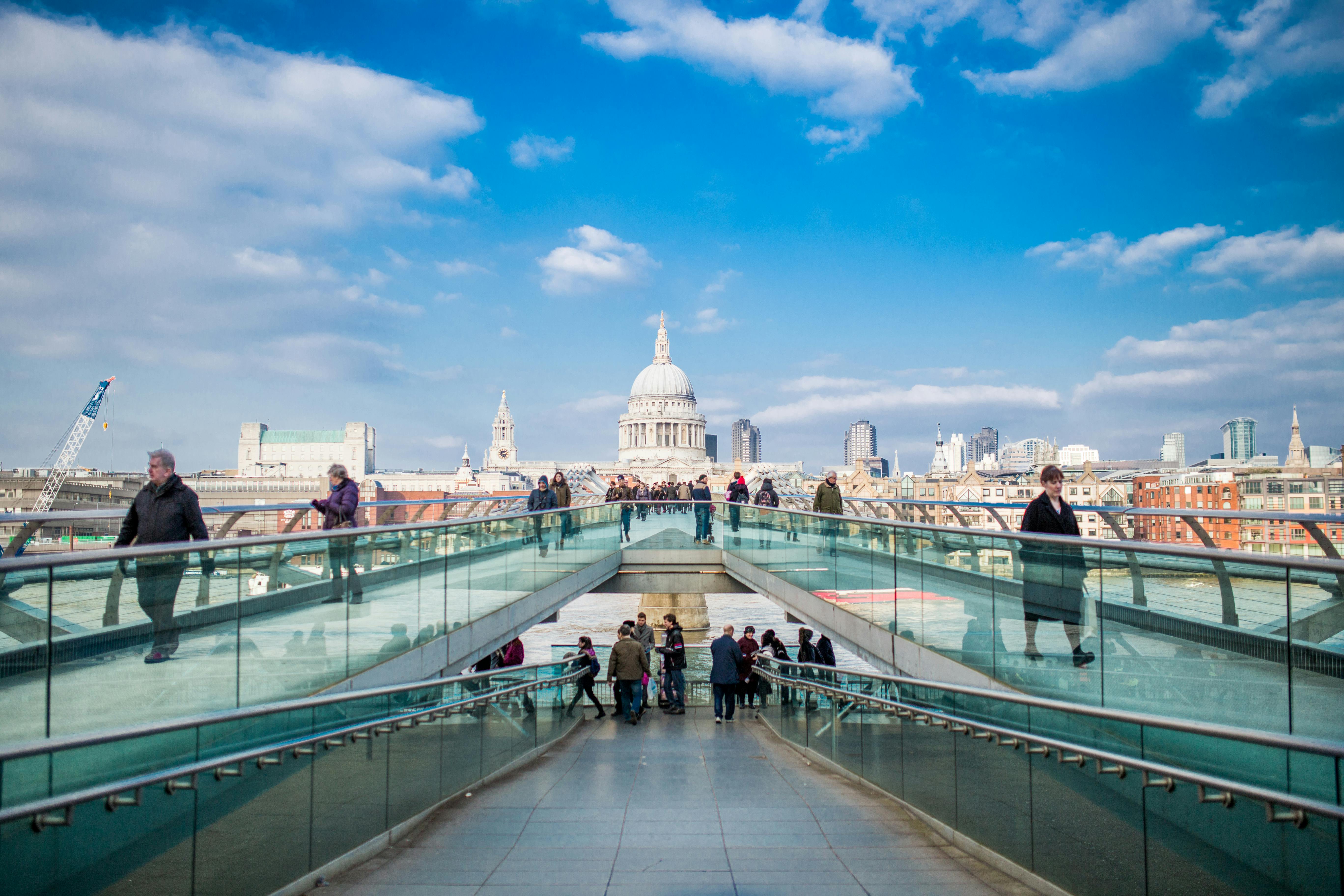 Employee Benefits UK: What to Offer in 2026 (20+ Examples)