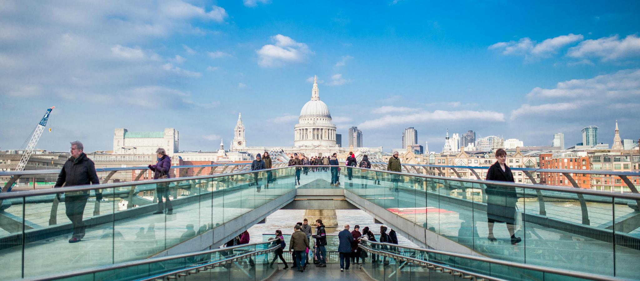 Employee Benefits UK: What to Offer in 2026 (20+ Examples)