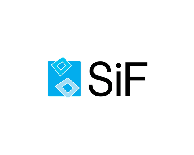 Logo med teksten «SiF» i svart ved siden av et lyseblått kvadrat som inneholder to hvite, roterte ruter.