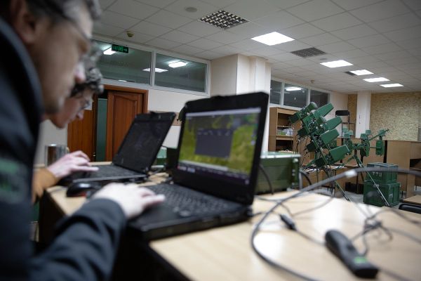 Операції в електромагнітному спектрі