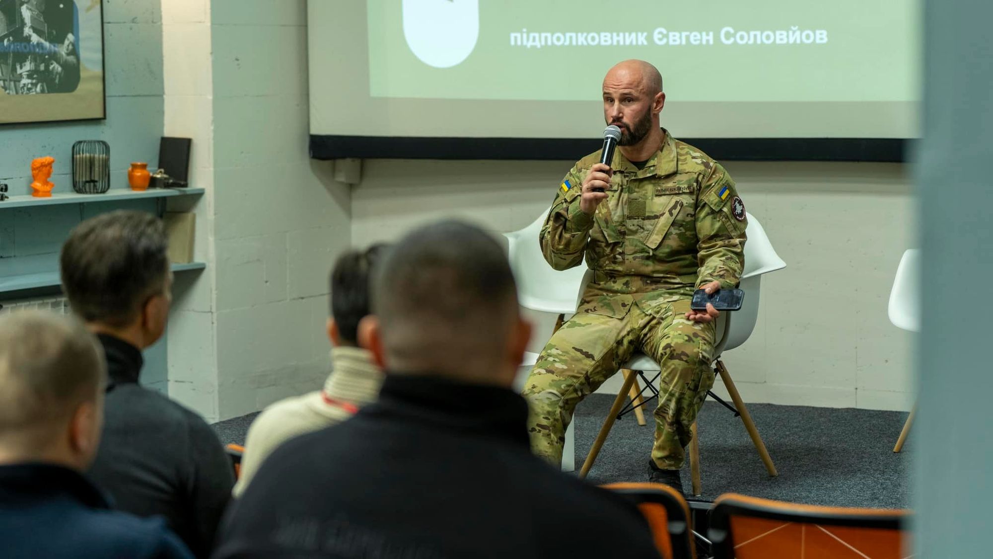 Конференція з бойового лідерства: алгоритми управління підрозділами