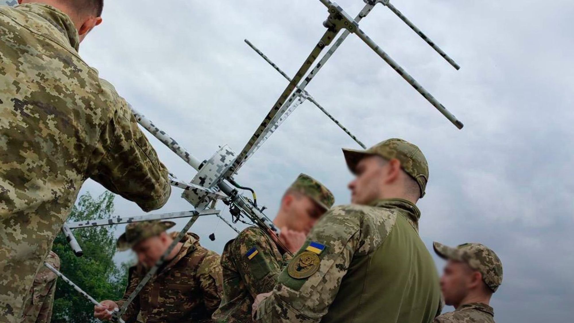 Підготовка 22 операторів систем пеленгації та локалізації