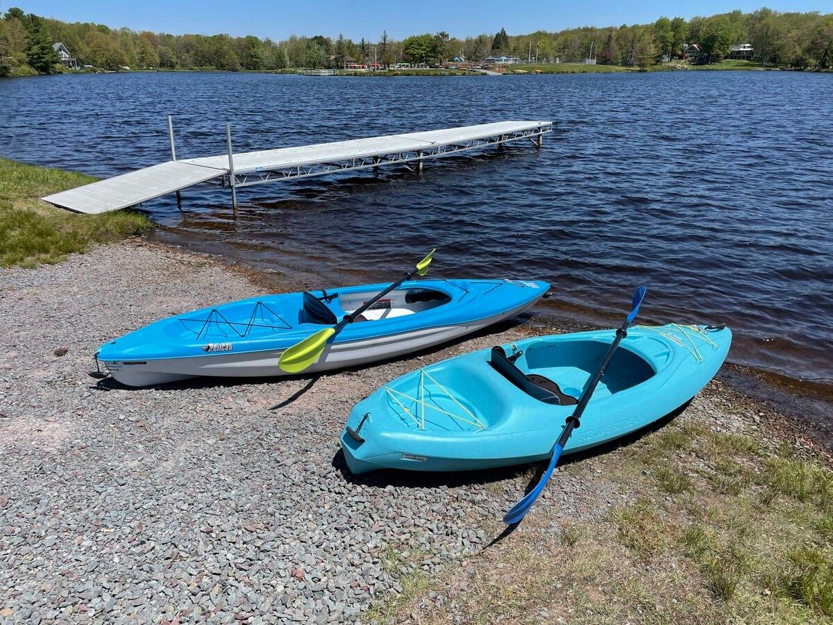 Lakeside kayak escape