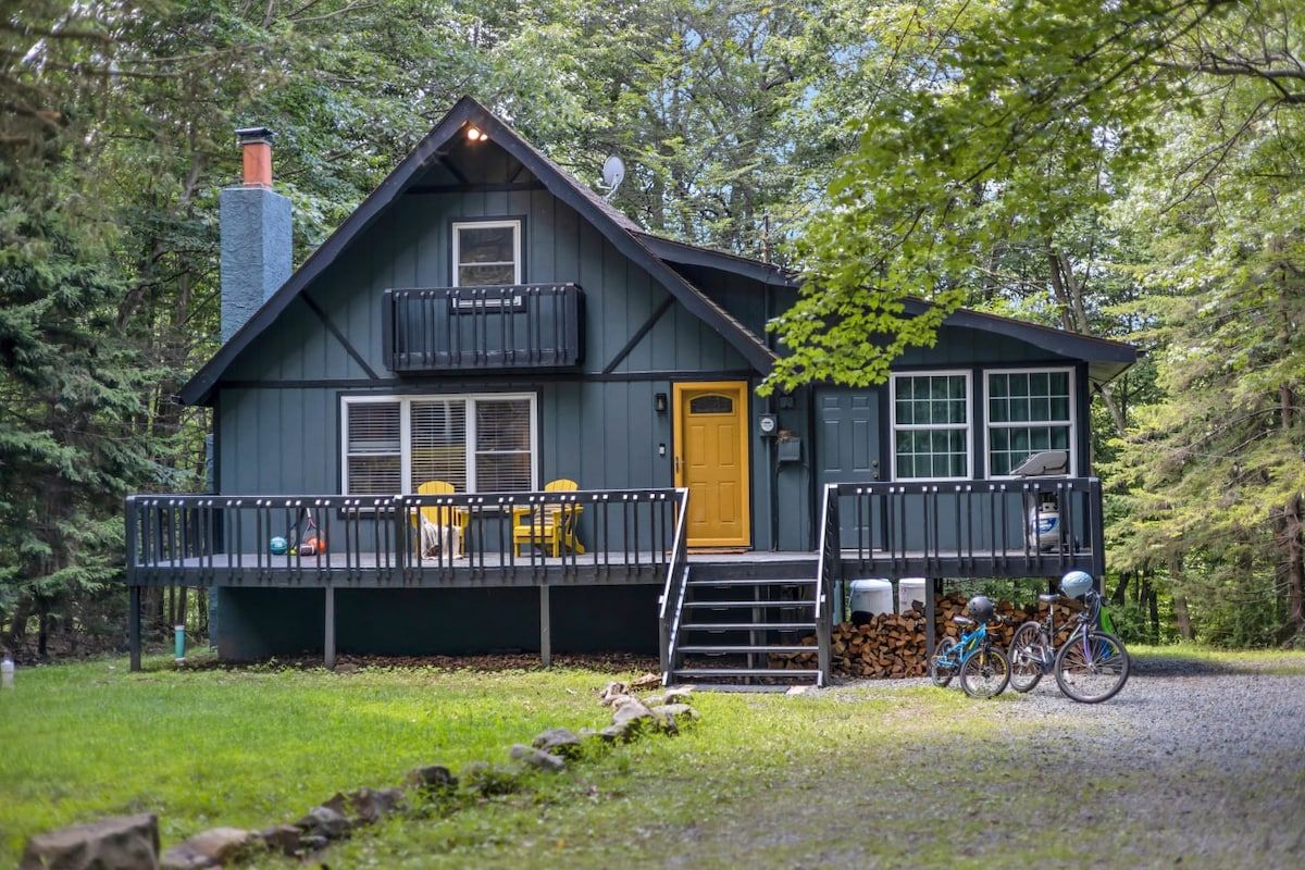 Charming forest cabin