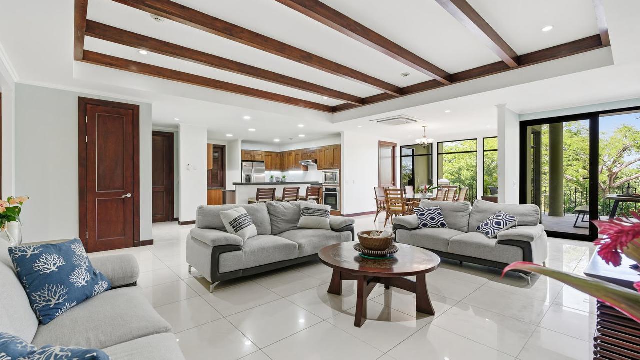 Living room with beamed ceiling – Carao T3-1, Reserva Conchal, Guanacaste, Costa Rica