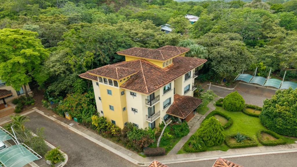 Aerial view of the building – The Oaks 36, Tamarindo, Guanacaste, Costa Rica