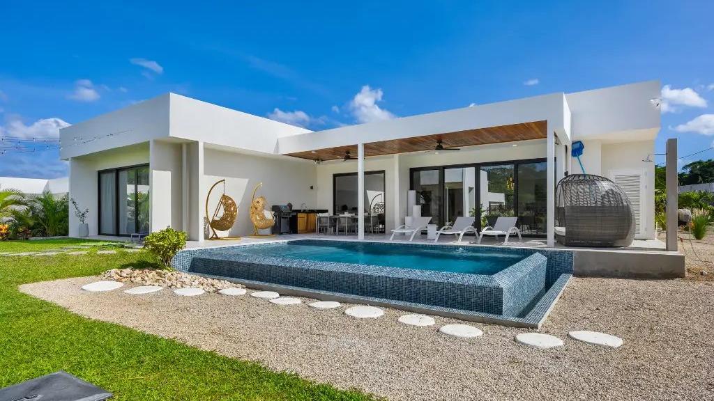 Single-level home with private pool and lawn – Sanara #28, Reserva Conchal, Guanacaste, Costa Rica