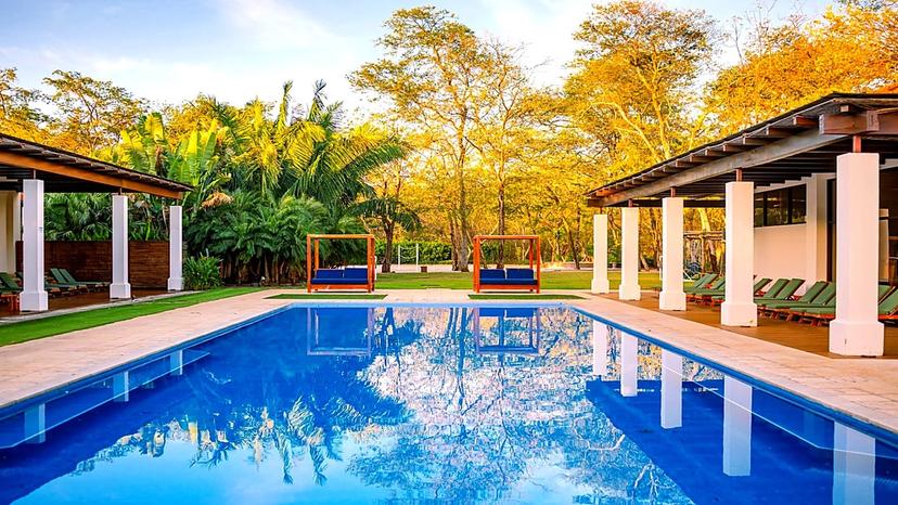 Casa Sauco Lot 1 rectangular pool colonnades