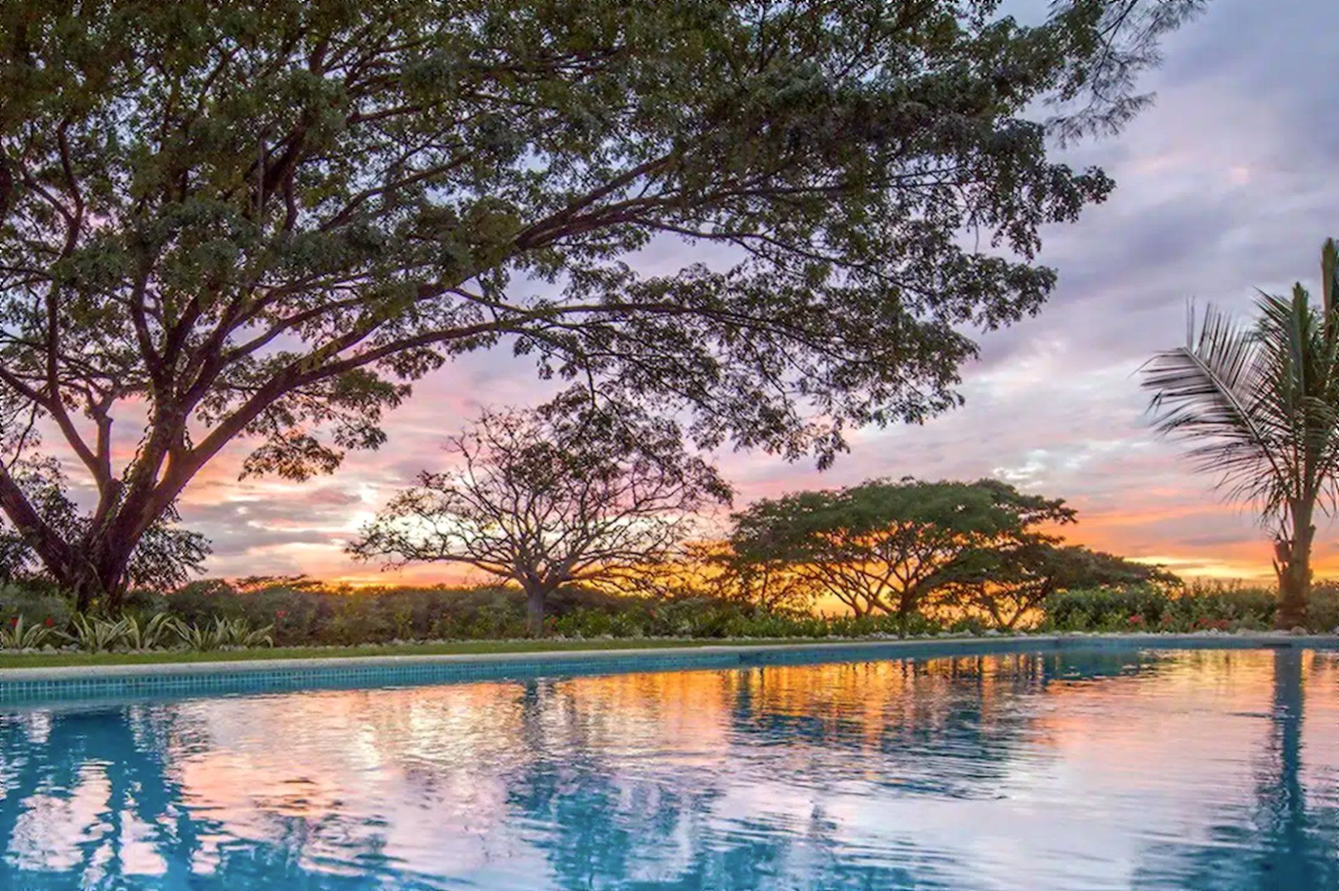 Casa de Mar sunset pool reflection