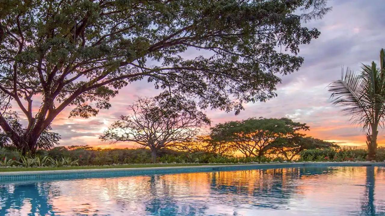Casa de Mar sunset pool reflection