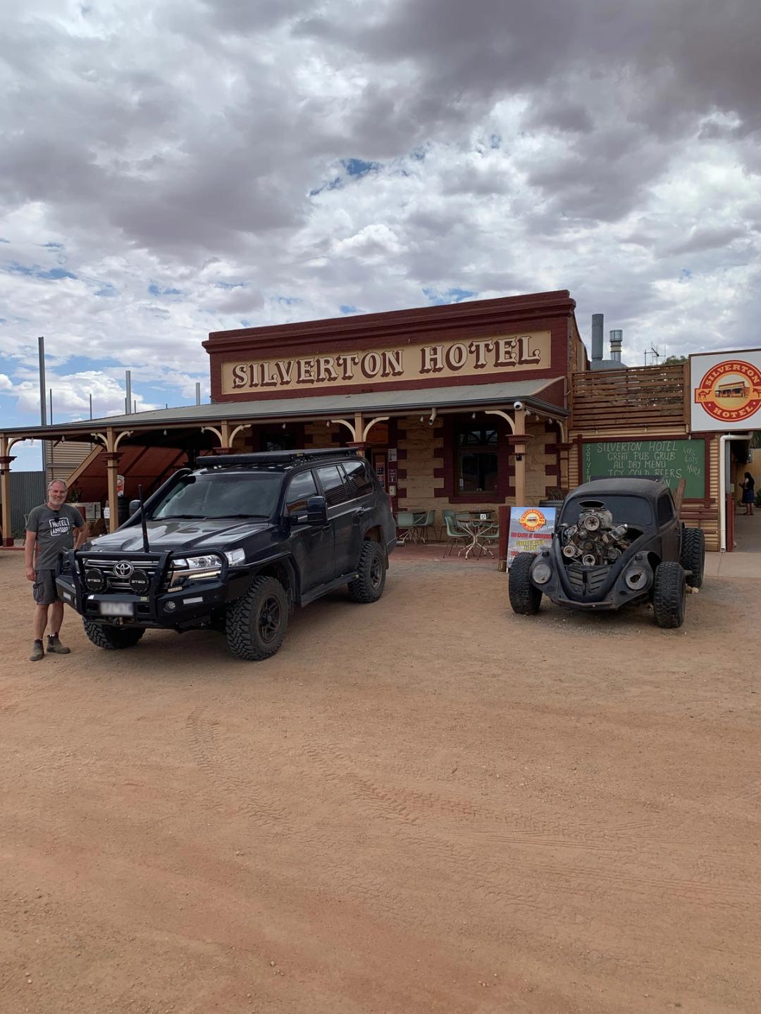 Kelvin & his LandCruiser near Mundiville at the Silverton Hotel