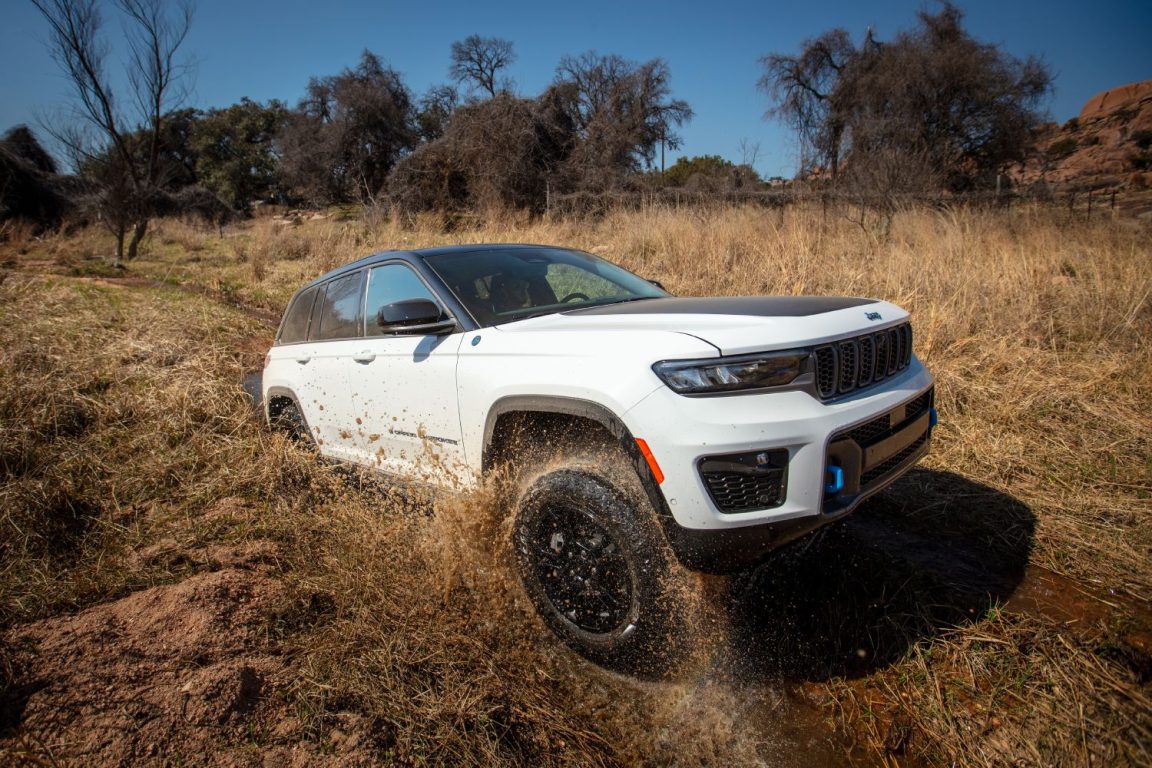 Jeep is set to launch the new plug-in hybrid Grand Cherokee 4xe in late ...